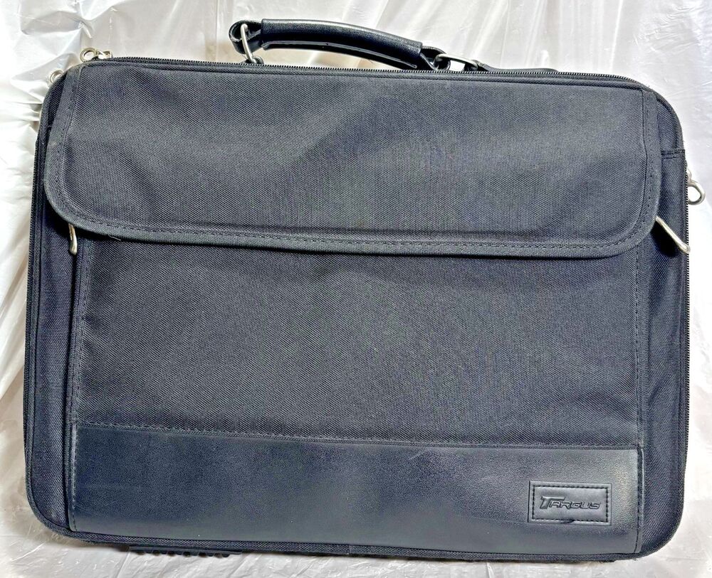 Targus Computer Bag Carrying Case Briefcase medium/small Laptop Notebook Leather